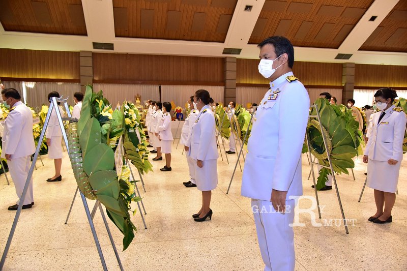 20211013 laying-a-wreath-021.JPG